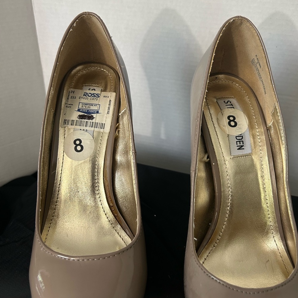 Steve Madden Tan Rounded Toe